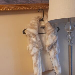 Ashley By 26 International Faux Fur Vest in Cream and Brown